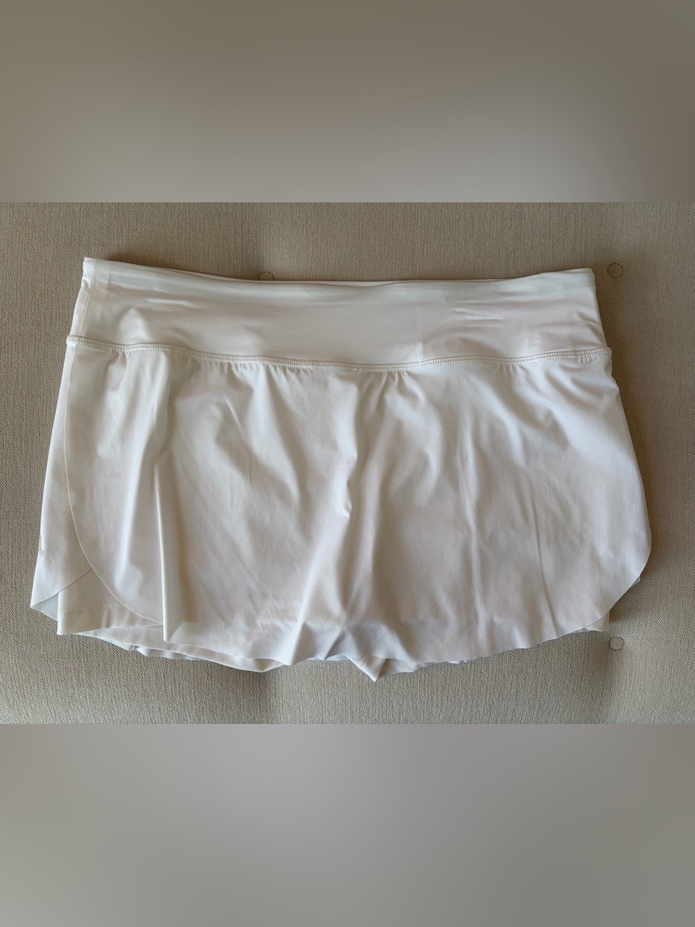 NWOT Lolรซ tennis/sports skirt